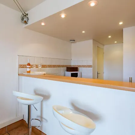 Апартаменты Le Port De Bormes-5 By Interhome Борм-ле-Мимоза