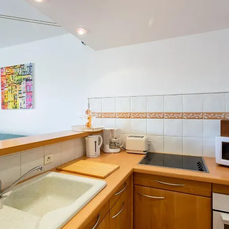 Апартаменты Le Port De Bormes-5 By Interhome